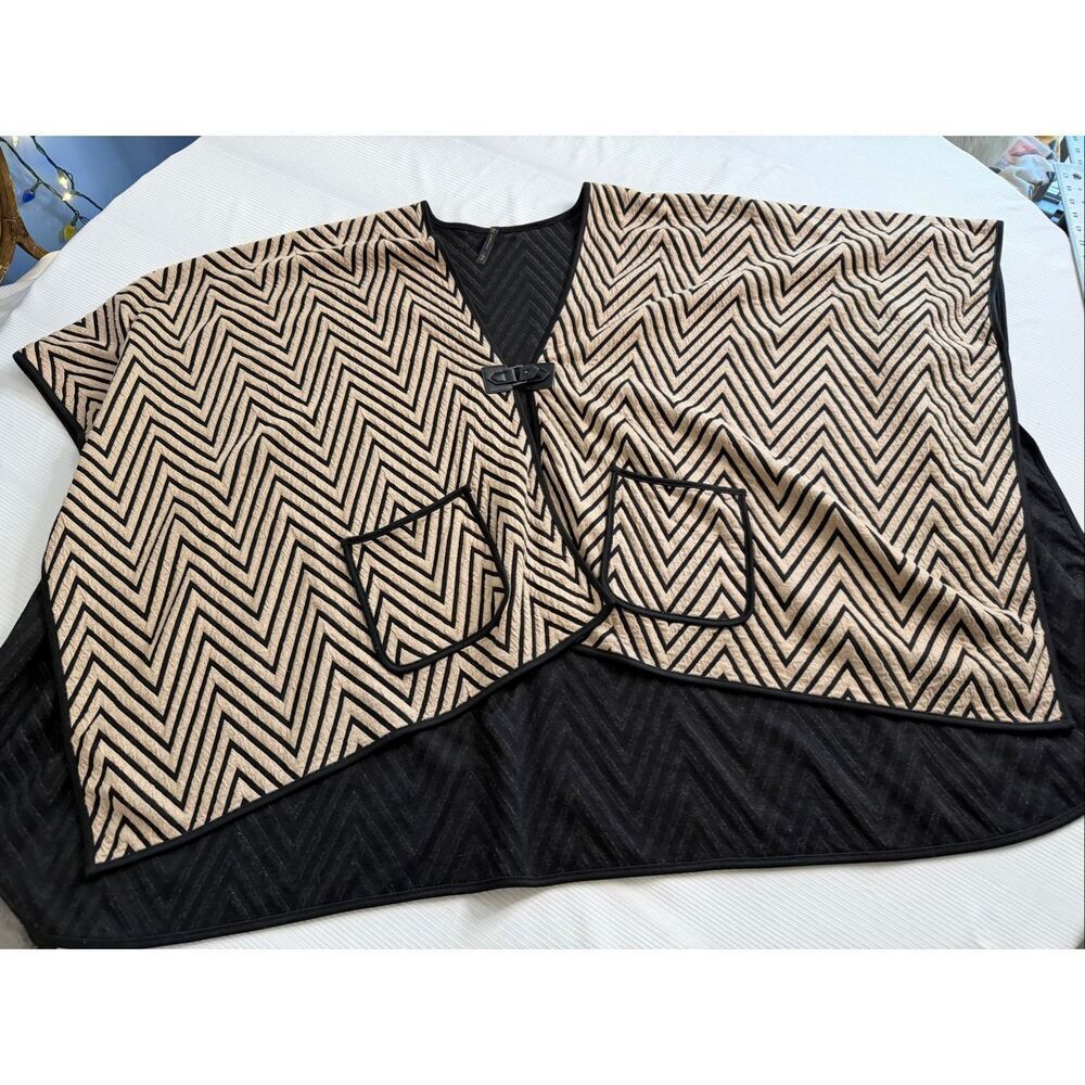 IC Connie K S Cape Shawl Poncho Art To Wear Artsy Chevron Stripe Buckle Cardigan